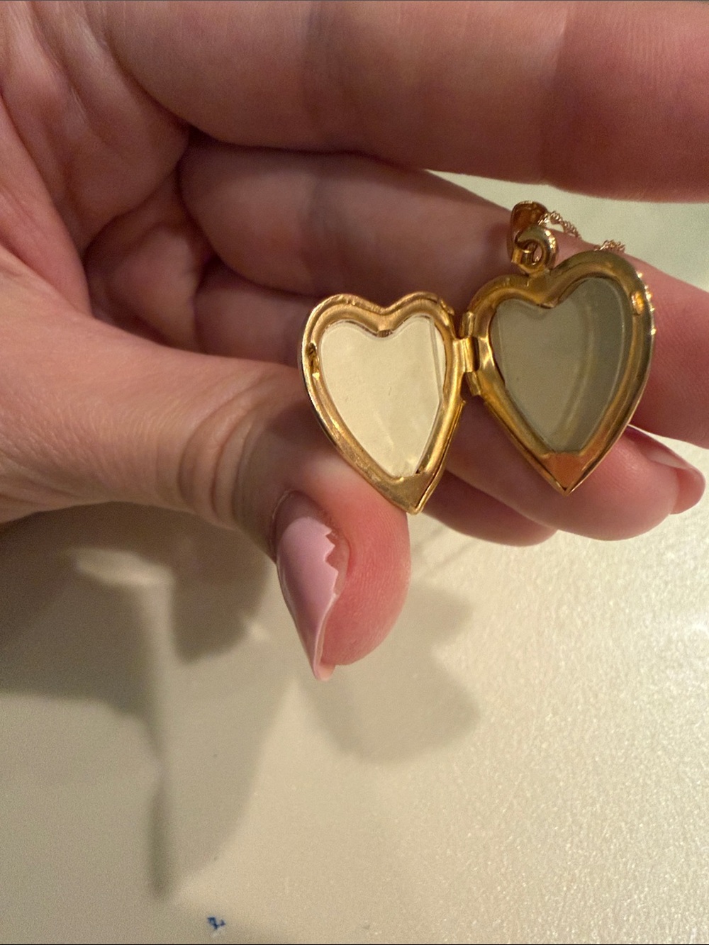 NWOT 14K Yellow Gold Heart Locket Necklace with Tiny Pink Rose Accent - Picture 7 of 8